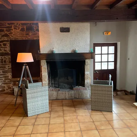 Farret Holidays Casa de Férias Saint-Juéry